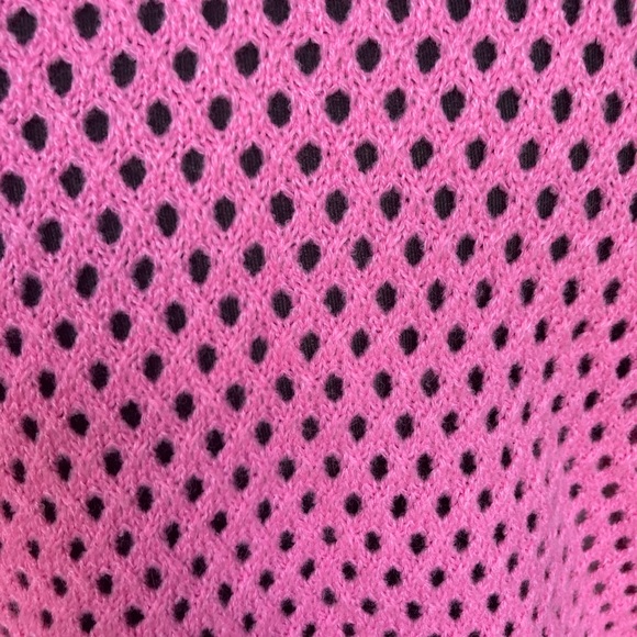 H&M Divided crop Pink Knit Short Sleeve Sweater, size large - Picture 2 of 10